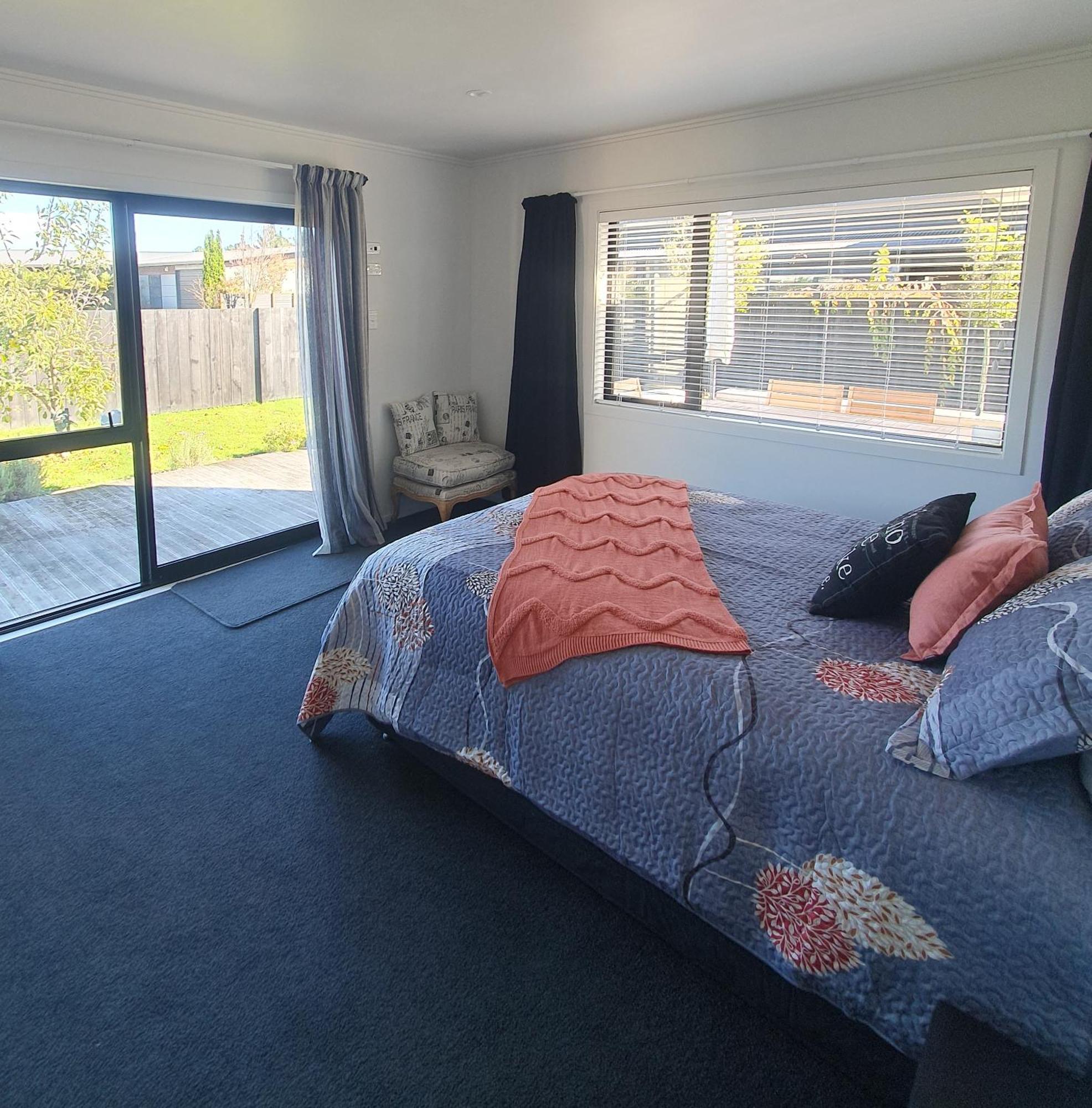 10 @ Wai Matangi Villa ตูรางี ภายนอก รูปภาพ